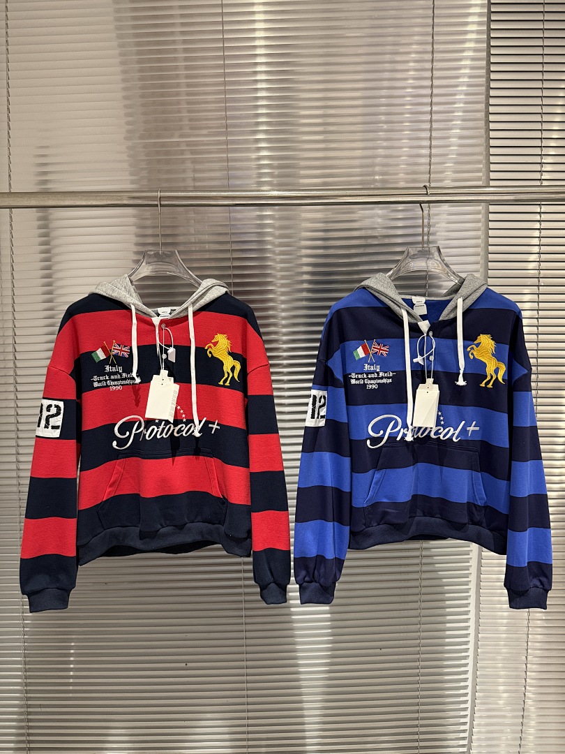 Streetwear Brand Vintage - Felpa con Cappuccio Vintage a Righe